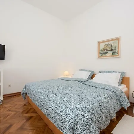 Apartament Stefani
