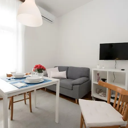 Apartament Stefani