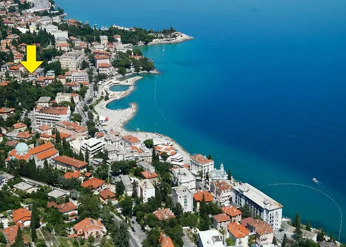 Stefani Οπατία